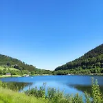 Zentrale Und Gemuetliche In Nah An Der Winterberg