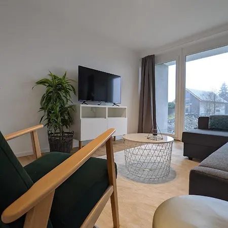 Apartment Zentrale Und Gemuetliche In Nah An Der *