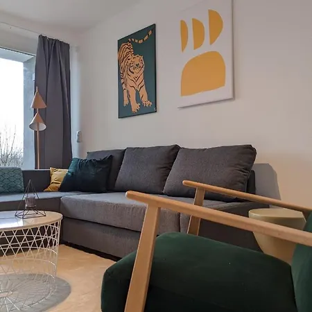 Apartment Zentrale Und Gemuetliche In Nah An Der *